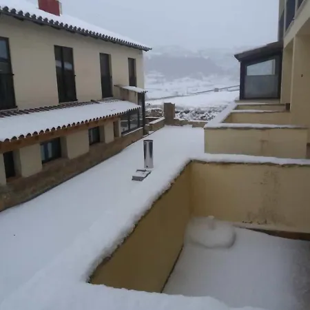 Casa Elena I Marta , * Valdelinares (Aragon)