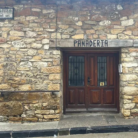 Casa Elena I Marta , * Valdelinares (Aragon)