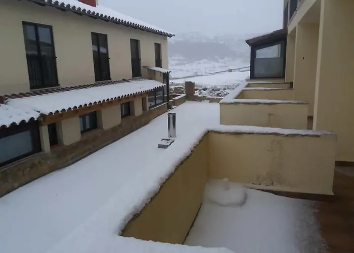 Casa Elena I Marta , * Valdelinares (Aragon)